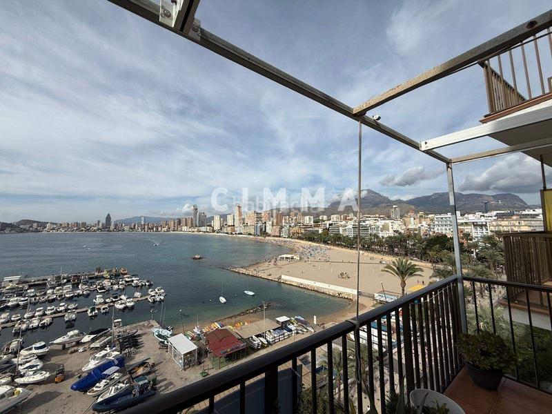 Foto 29aeb01e-c9dc-465d-aa4d-470563b4d90f. Zweistöckige wohnung in Casco Antiguo - Puerto Benidorm