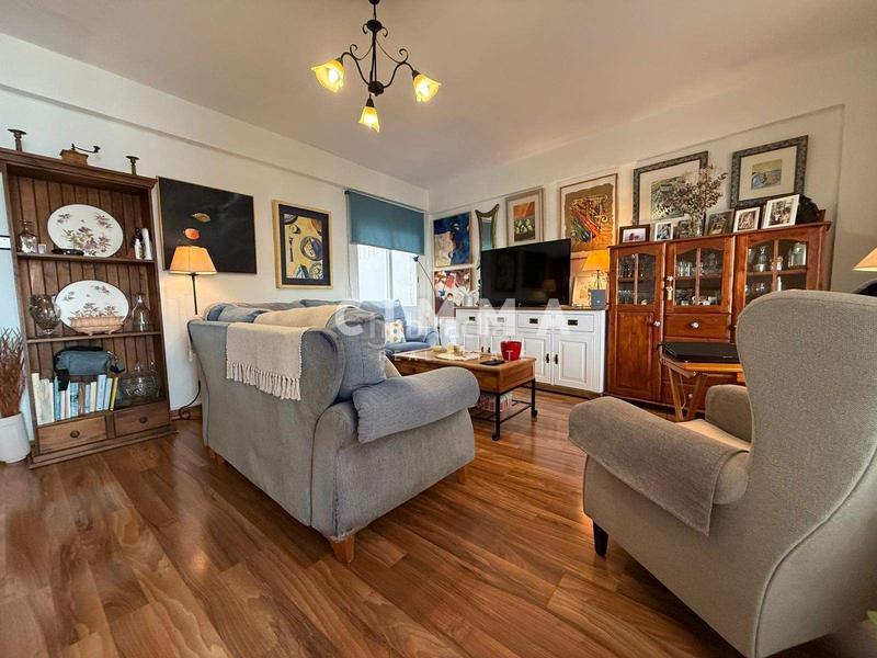 Foto 3a27b416-6e31-4dfa-afa7-ea4ae25bd387. Zweistöckige wohnung in Casco Antiguo - Puerto Benidorm