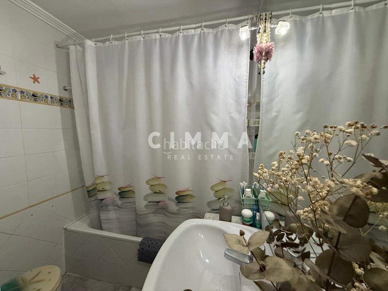 Foto 4cf17775-8374-4c0c-9b9c-82aa0113fc4d. Zweistöckige wohnung in Casco Antiguo - Puerto Benidorm