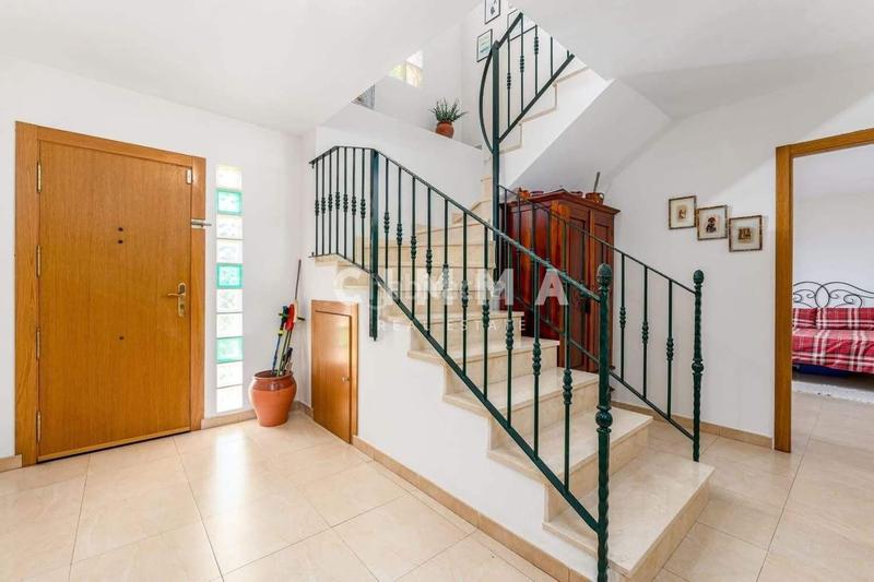 Foto 497b6dc2-9fee-4e30-b47a-46b7bf4e6c1a. Chalet avec parking dans Varadero Nucia (la)