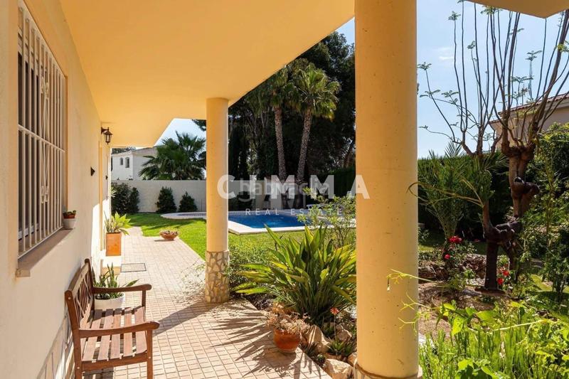 Foto 8494053b-6d75-4ab5-865f-91c0327ae179. Chalet avec parking dans Varadero Nucia (la)