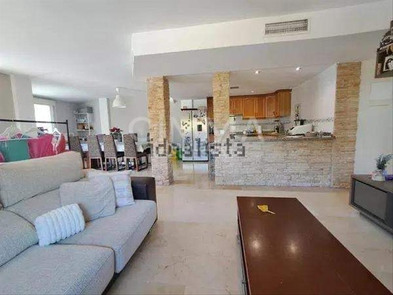 Foto 4b15ccf9-d6df-4f71-9e78-55a10a1d1618. Chalet con parcheggio in Montebello - Nou Espai Nucia (la)