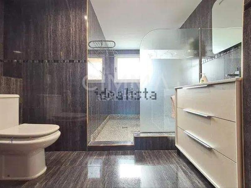 Foto 918da0df-3741-4a51-8e1a-7f6f42cefff0. Chalet con parcheggio in Montebello - Nou Espai Nucia (la)