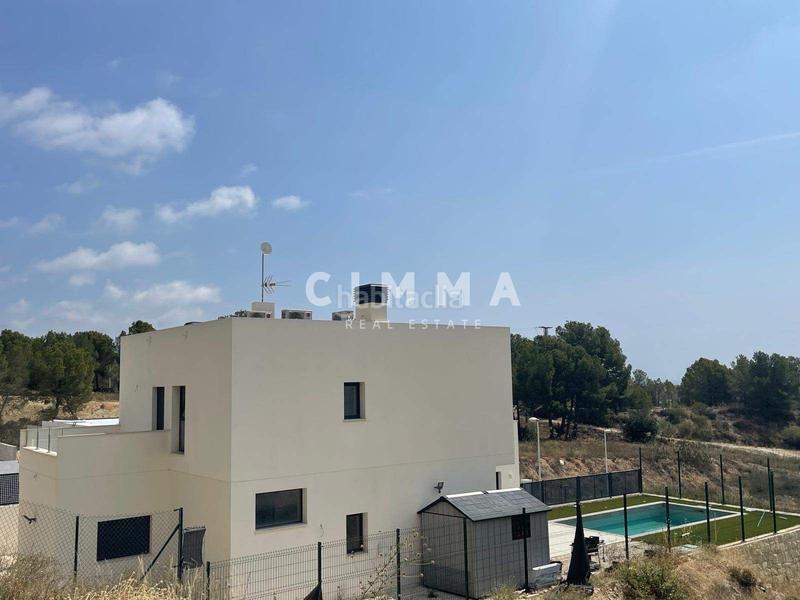 Foto 7065785c-886f-4da6-b501-40aa48ea9fcc. Affitto chalet con parcheggio in Escandinavia-Cautivador Alfàs del Pi (l´)