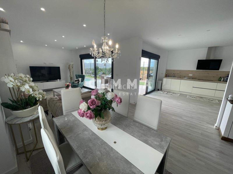 Foto bc982cf0-c463-4599-bdc3-d462300de84c. Affitto chalet con parcheggio in Escandinavia-Cautivador Alfàs del Pi (l´)