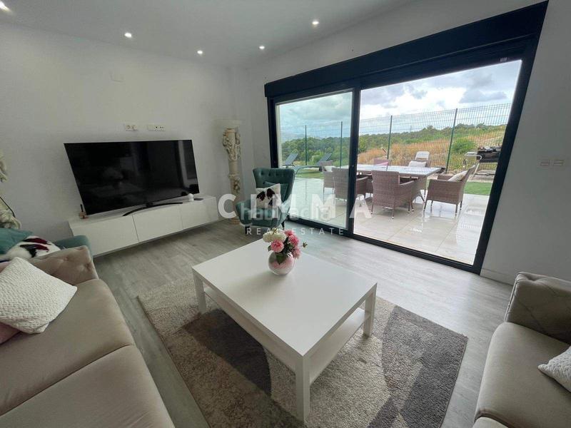 Foto fa234c06-d85f-4ee8-8de4-3ce4d879aa03. Alquiler chalet exquisita villa nueva en alfaz del pi en Alfàs del Pi (l´)