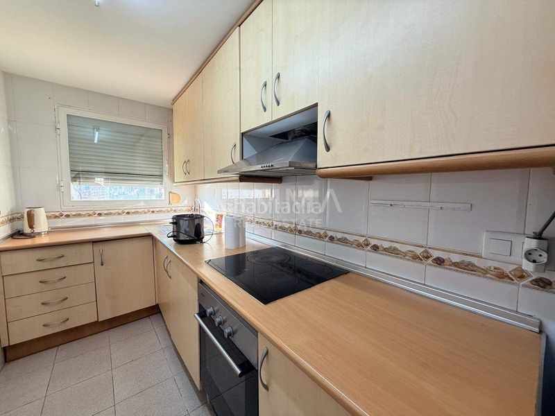 Foto 800ca828-0c4d-4df4-b743-5eb81856311f. Apartament amb aparcament piscina a Juzgados - Plaza de Toros Benidorm
