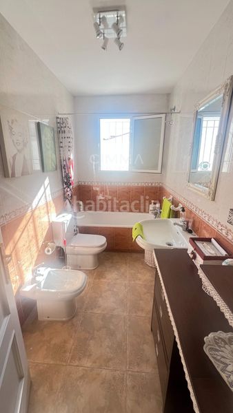 Foto 2053dc2f-0d87-4aa0-bb57-dd8404bbf7be. Chalet  independiente con barbacoa en Coloma Nucia (la)