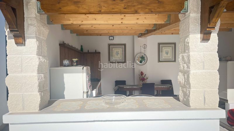 Foto 31819d7f-8426-4f8f-a12a-beb388ef69a3. Chalet  independiente con barbacoa en Coloma Nucia (la)