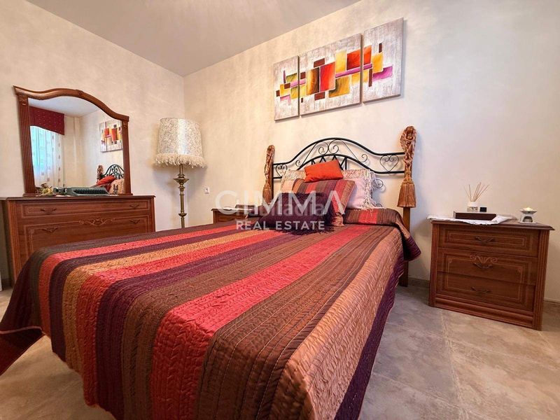 Foto 8e66a17e-fa8a-4ee6-a817-66056094e8fd. Xalet amb aparcament a Coloma Nucia (la)
