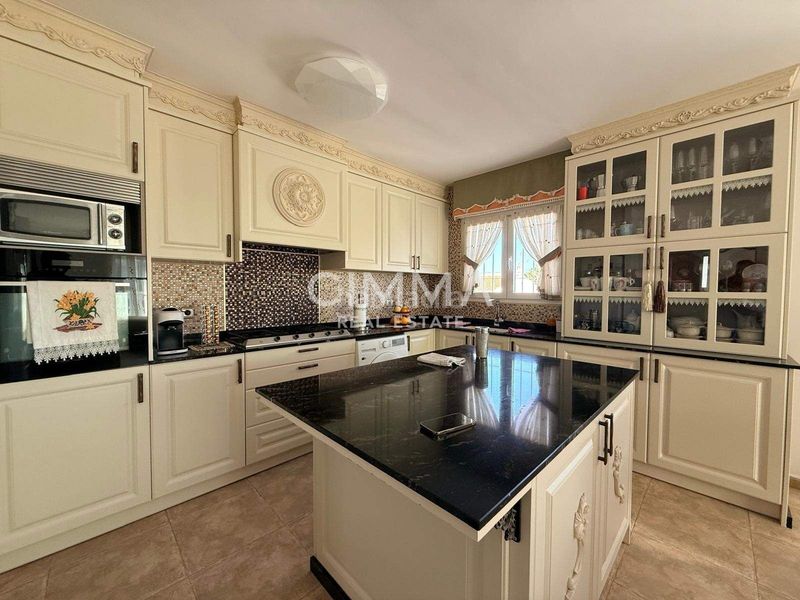Foto a3ff7c36-b0c9-446d-b6b0-725dbec3139b. Xalet amb aparcament a Coloma Nucia (la)
