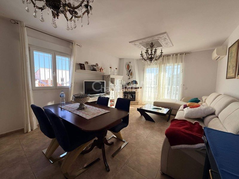 Foto a4007a1a-feb5-4fef-81e2-d436575f8146. Chalet  independiente con barbacoa en Coloma Nucia (la)