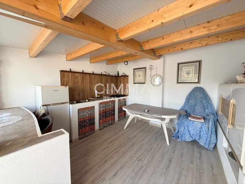 Foto f28f5484-e163-4791-ba4e-0d7e78222145. Xalet amb aparcament a Coloma Nucia (la)