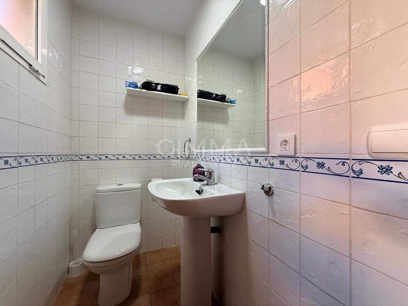 Foto 10f17f16-efdb-42cc-9219-60e90cd5a2d2. Reihenhaus mit parking in Montebello - Nou Espai Nucia (la)