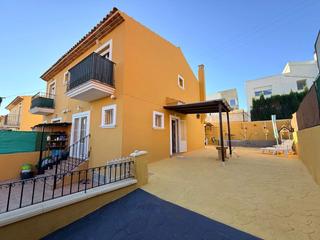 Reihenhaus in Montebello - Nou Espai. Villa adosada en la nucía