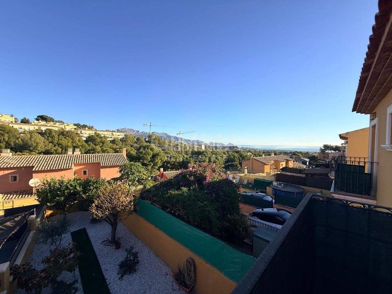 Foto 37cb26b2-e966-447c-9bbc-49f689b67390. Reihenhaus mit parking in Montebello - Nou Espai Nucia (la)