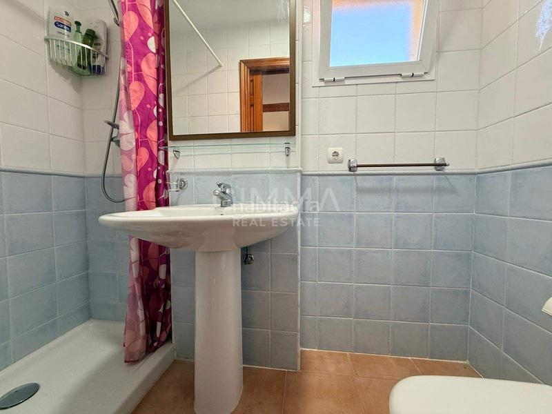 Foto 8d2c33fd-b2d5-4228-96a1-b0f19a34e284. Reihenhaus mit parking in Montebello - Nou Espai Nucia (la)