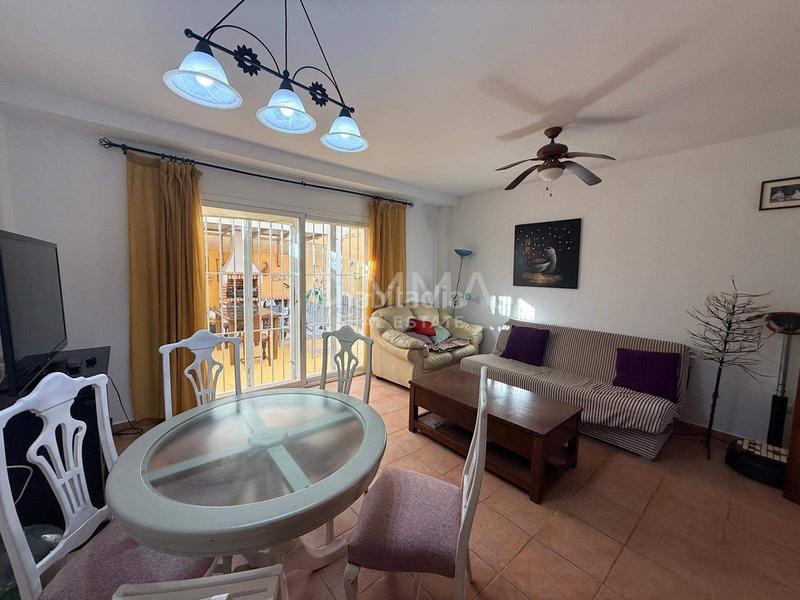 Foto c4793fc0-de42-4bea-874e-edab17e1398f. Reihenhaus mit parking in Montebello - Nou Espai Nucia (la)