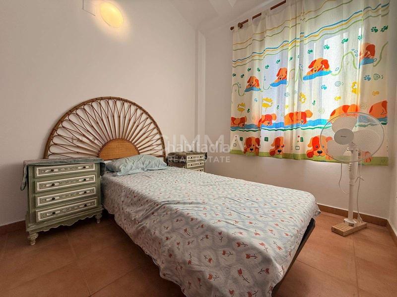 Foto d1147d4f-fcbc-490f-b475-8cdbb8bce79c. Reihenhaus mit parking in Montebello - Nou Espai Nucia (la)