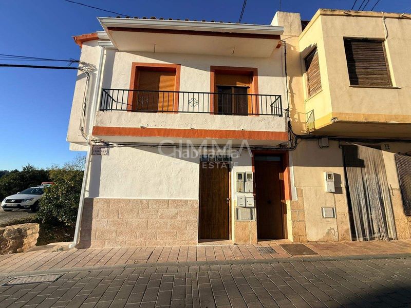 Foto eb707247-ba34-4c1b-8675-1c6a949d2d77. Casa a La Nucia Pueblo Nucia (la)
