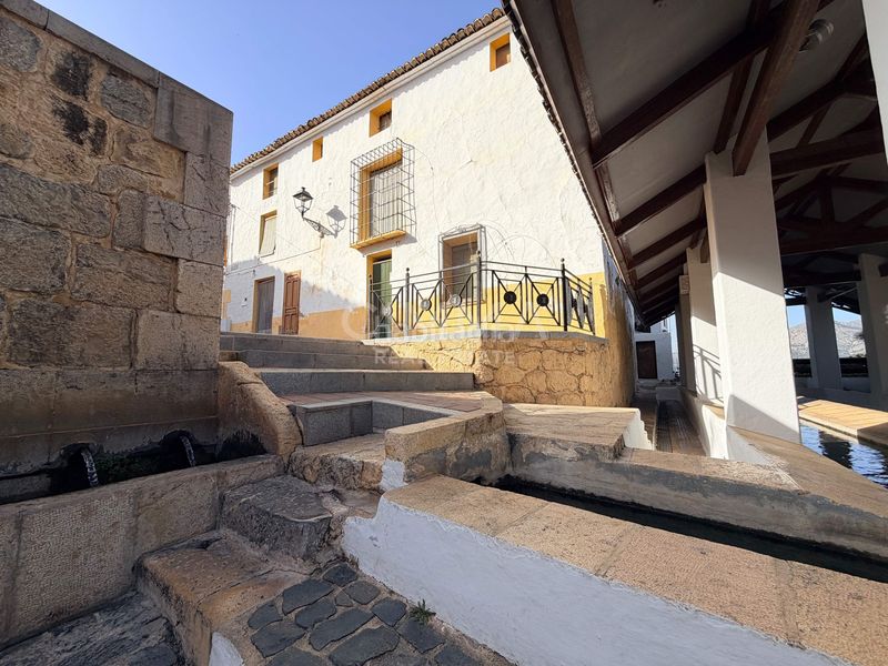 Foto 0b29e069-b7d9-46e4-a5b6-8032040d03b7. Masia a La Nucia Pueblo Nucia (la)
