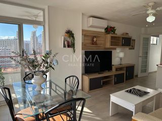 Apartament  Calle calle londres. Apartamento reformado y luminoso con piscina, plaza de garaje y