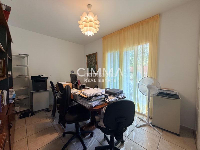 Foto 07c1b850-a2be-40d1-b048-0a87478b9f1d. Xalet amb aparcament a Coloma Nucia (la)