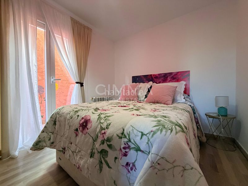 Foto 1ed48333-b34e-4867-9703-a8c5fa18a6c7. Xalet amb aparcament a Coloma Nucia (la)
