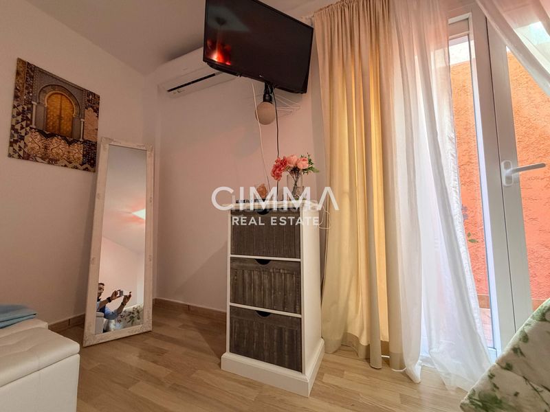 Foto 9a38bc16-eb0b-4b60-8989-bf744e2a2d82. Xalet amb aparcament a Coloma Nucia (la)