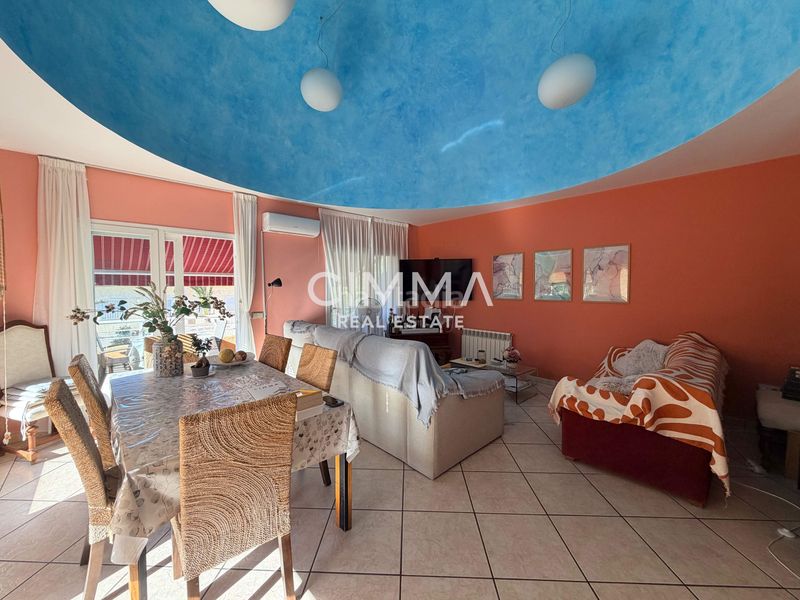 Foto faaf6969-984f-4d1d-9479-4d2b97f3a6b1. Xalet amb aparcament a Coloma Nucia (la)
