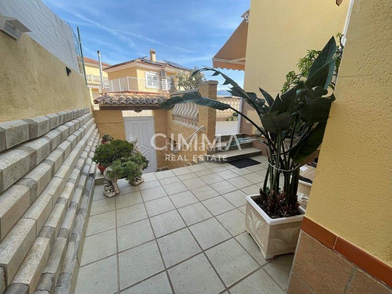 Foto 46111875-d047-4cb0-90bf-8bb0dc4ce5f0. Xalet amb aparcament piscina a Barranco Hondo Nucia (la)