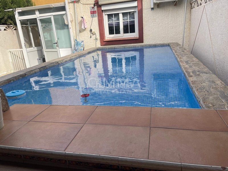 Foto 8467bd86-d3c6-4ab0-9a52-a4dc7b0b5dbb. Casa amb calefacció aparcament piscina a Varadero Nucia (la)
