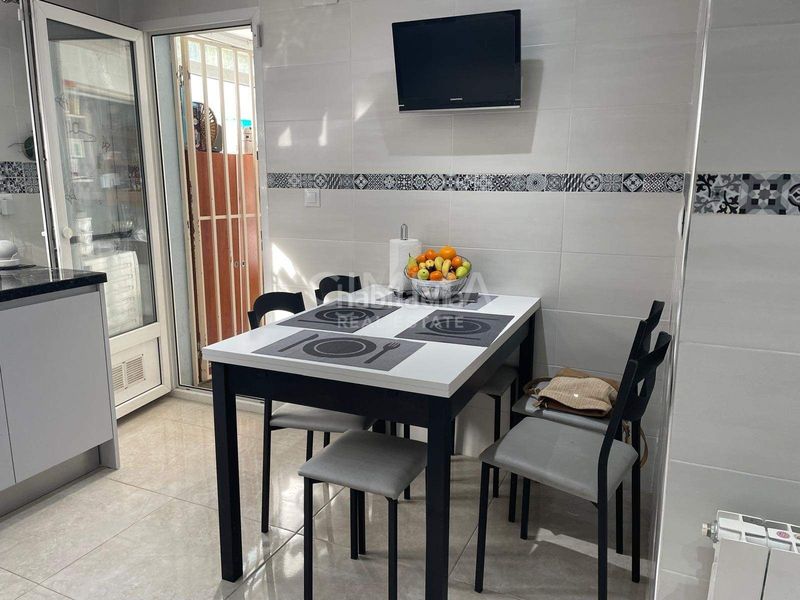 Foto c332e212-c400-41fa-a77f-7db856d27848. Casa amb calefacció aparcament piscina a Varadero Nucia (la)