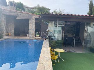Casa en Varadero. Bungalow pareado para entrar a vivir en la nuc�a