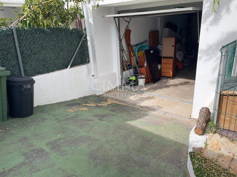 Foto 4f41f58f-5581-423a-a778-be2348266a2b. Casa aparellada amb aparcament a Coloma Nucia (la)