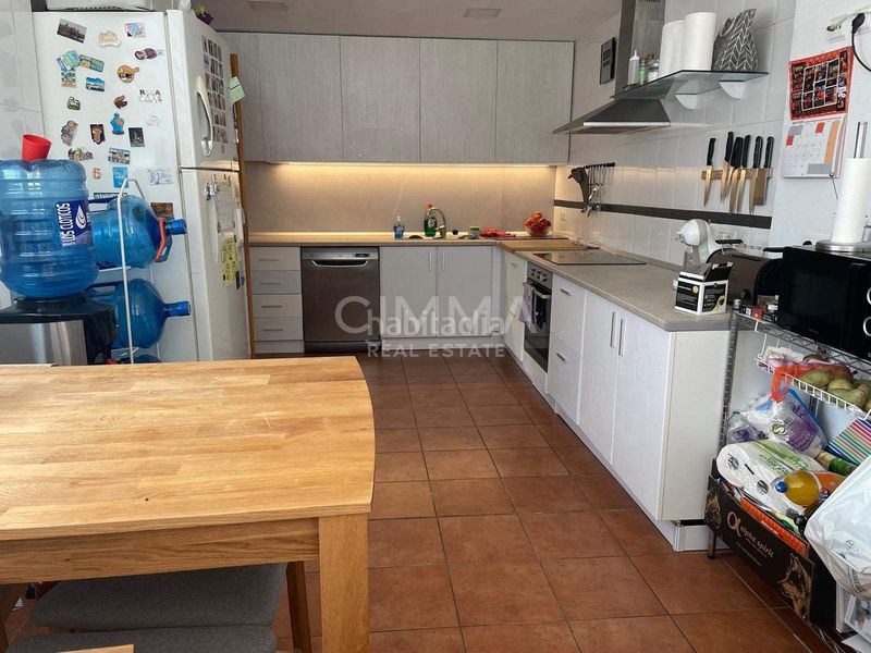 Foto 9813273c-1064-41d0-a58f-fcdcc712211f. Casa aparellada amb aparcament a Coloma Nucia (la)