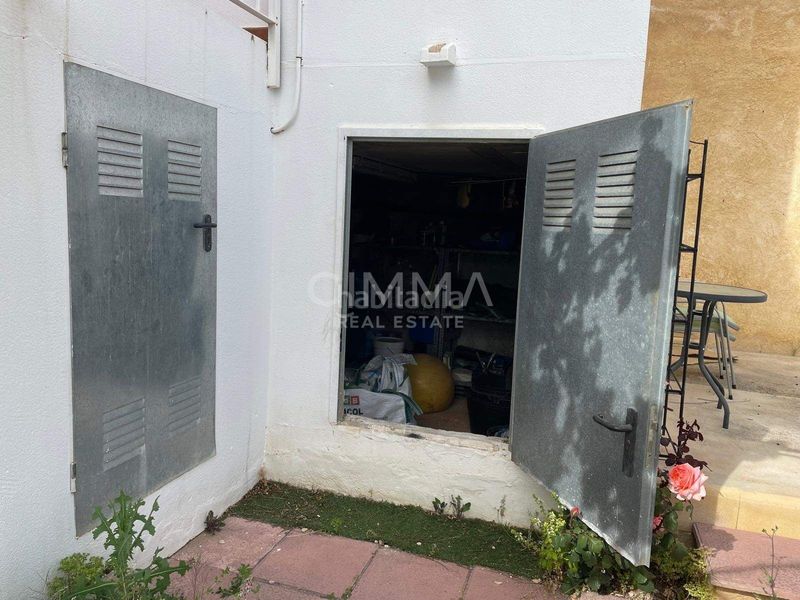 Foto fbd45470-8503-417a-99f6-6c32dd560a77. Casa aparellada amb aparcament a Coloma Nucia (la)