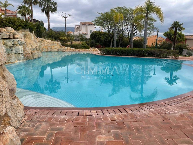 Foto 50ddd017-c6f4-4ebd-9296-0216db349ef5. Casa amb aparcament piscina a balcón de ponoig - Polop paradis - Polop hills Polop