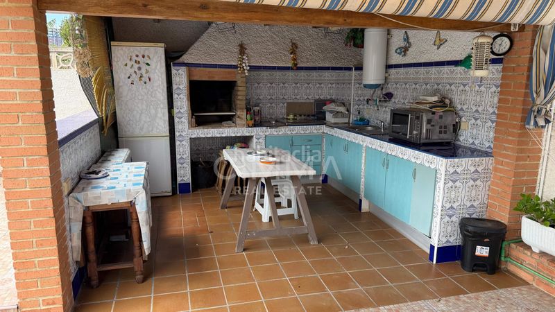 Foto 51ae3acb-3e6d-4edb-8c4c-5900f2503308. Xalet amb calefacció aparcament piscina a Rincón Bajo Benidorm