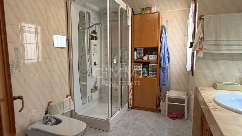 Foto 5f89716b-5c13-4b8d-a6ae-b13a52a30523. Xalet amb calefacció aparcament piscina a Rincón Bajo Benidorm