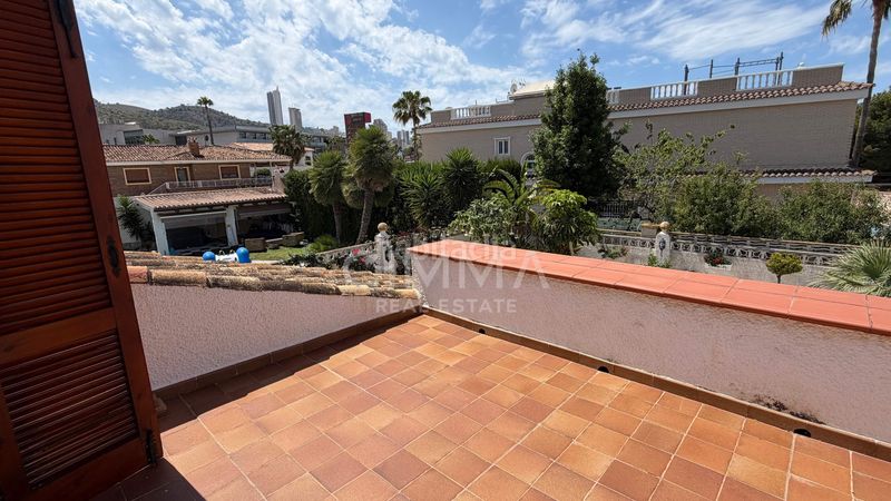 Foto ffd0bb54-5ea4-4b83-a74a-943a10a9c562. Xalet amb calefacció aparcament piscina a Rincón Bajo Benidorm