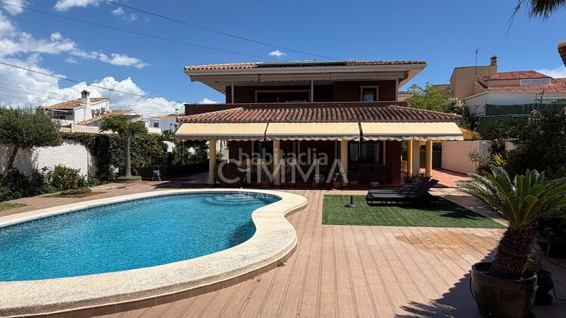 Foto 580c61a2-47fe-4d4e-b8ac-3833b223c0e3. Xalet amb calefacció aparcament piscina a Rincón Bajo Benidorm
