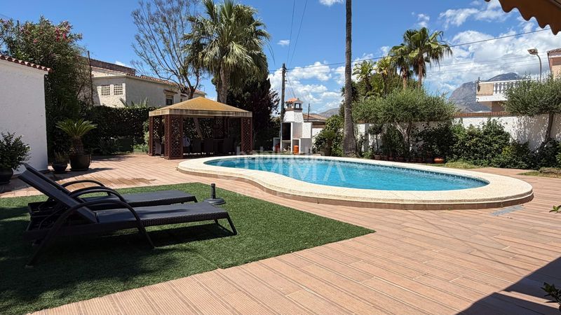 Foto 70fe411f-a26c-4e6d-9a19-0ff0fa207103. Xalet amb calefacció aparcament piscina a Rincón Bajo Benidorm