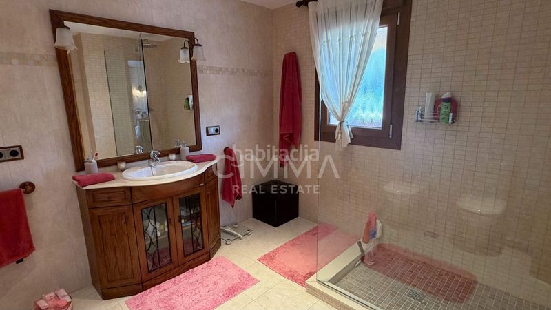 Foto b0156fd5-f615-49c6-bf21-86d8891b9d1f. Xalet amb calefacció aparcament piscina a Rincón Bajo Benidorm