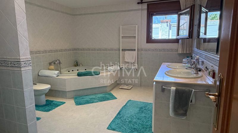 Foto d427a99b-09a6-4593-82ce-d31711f535d6. Xalet amb calefacció aparcament piscina a Rincón Bajo Benidorm