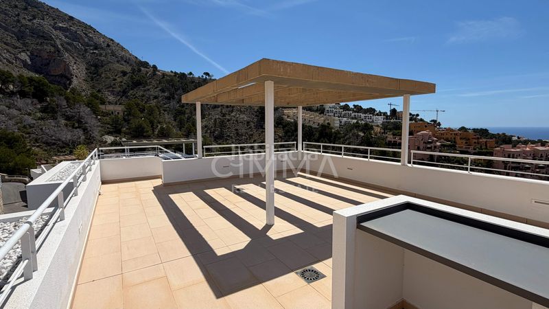 Foto 2d825bf3-3472-4ae3-99b0-2cc2f9d68f28. Xalet amb calefacció aparcament piscina a Altea la vella Altea