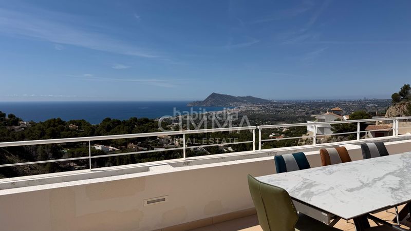 Foto a49a0b8a-fec3-44b8-9733-8a2d0dbfffe2. Xalet amb calefacció aparcament piscina a Altea la vella Altea