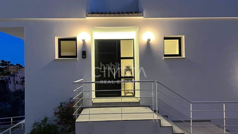 Foto d0e4084e-1ae5-4aba-86c0-209971da6692. Xalet amb calefacció aparcament piscina a Altea la vella Altea