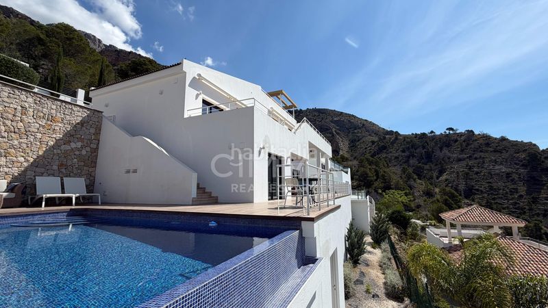 Foto e1155cab-e526-49b6-8ad0-fbf35e878598. Xalet amb calefacció aparcament piscina a Altea la vella Altea