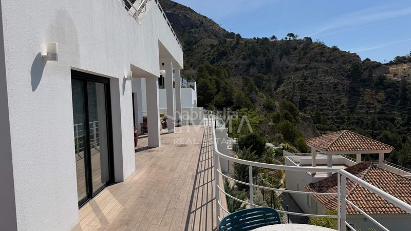 Foto ff4a0f8a-ec40-49c5-80b1-1f481f2731dd. Xalet amb calefacció aparcament piscina a Altea la vella Altea
